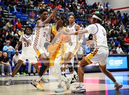 Thumbnail 3 in Whitehaven vs Camden (Memphis Hoopfest) photogallery.
