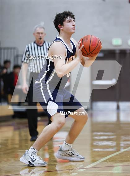 Thumbnail 3 in Legend @ Regis Jesuit photogallery.