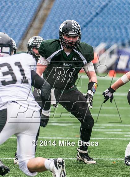 Thumbnail 3 in Longmeadow vs. Marshfield (MIAA Division 2 Final) photogallery.