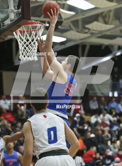 Thumbnail 2 in DeMatha vs. Archbishop Molloy (Spalding Hoophall Classic) photogallery.