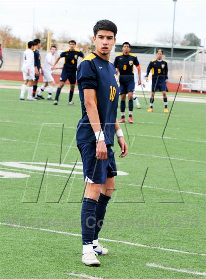 Thumbnail 1 in Salpointe Catholic vs. Apollo (AIA D2 Final) photogallery.