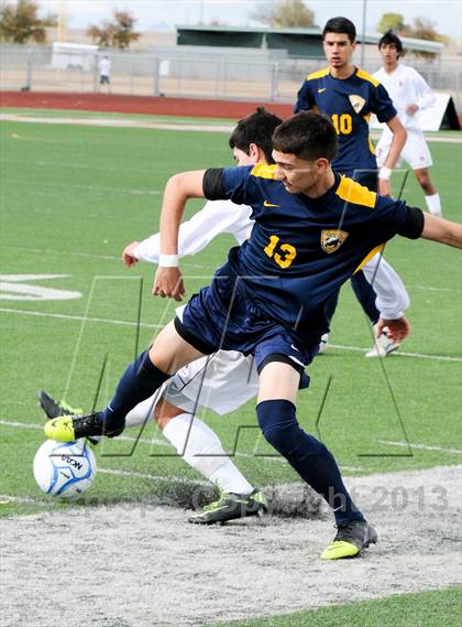 Thumbnail 3 in Salpointe Catholic vs. Apollo (AIA D2 Final) photogallery.