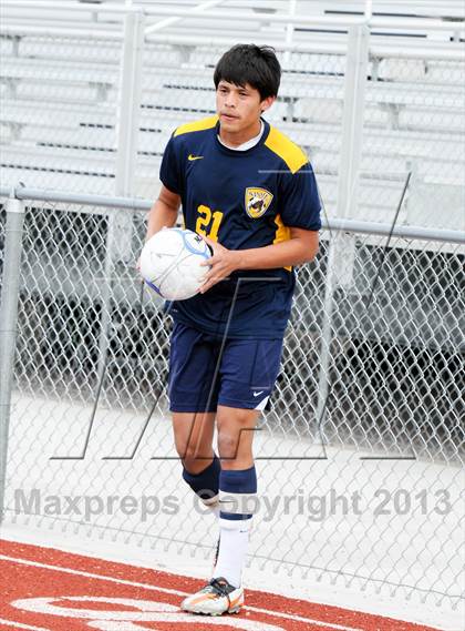 Thumbnail 3 in Salpointe Catholic vs. Apollo (AIA D2 Final) photogallery.