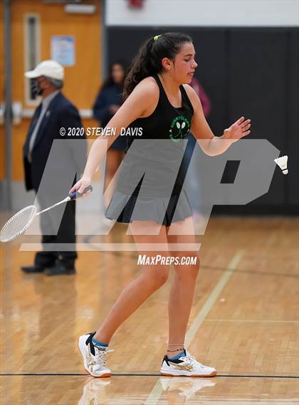 Thumbnail 3 in AIA D1/D2 Badminton Team Finals photogallery.