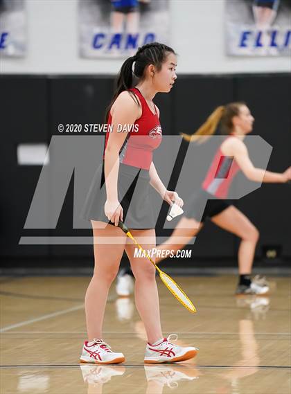 Thumbnail 2 in AIA D1/D2 Badminton Team Finals photogallery.