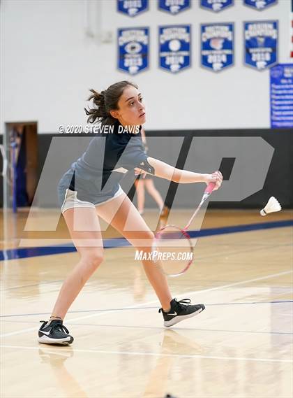 Thumbnail 3 in AIA D1/D2 Badminton Team Finals photogallery.
