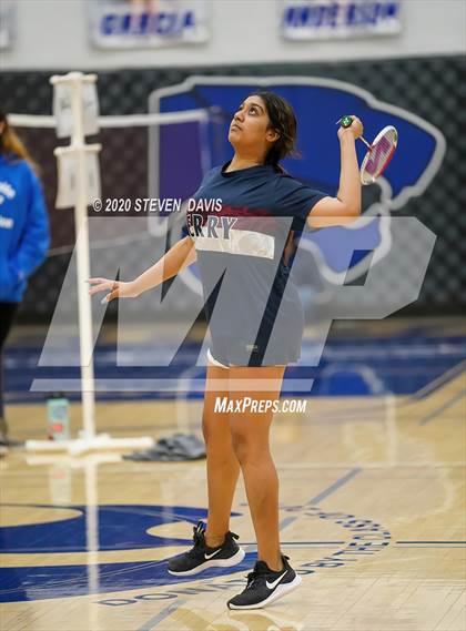 Thumbnail 2 in AIA D1/D2 Badminton Team Finals photogallery.