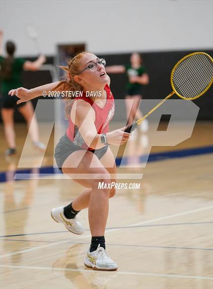 Thumbnail 3 in AIA D1/D2 Badminton Team Finals photogallery.