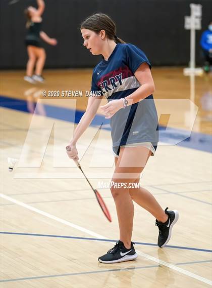 Thumbnail 2 in AIA D1/D2 Badminton Team Finals photogallery.