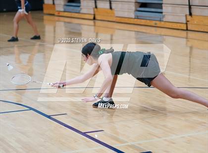 Thumbnail 3 in AIA D1/D2 Badminton Team Finals photogallery.