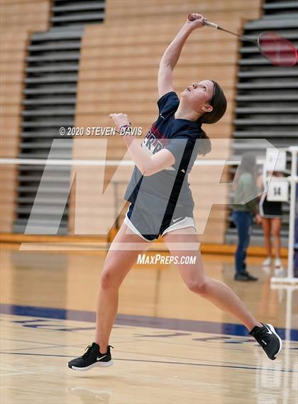 Thumbnail 2 in AIA D1/D2 Badminton Team Finals photogallery.