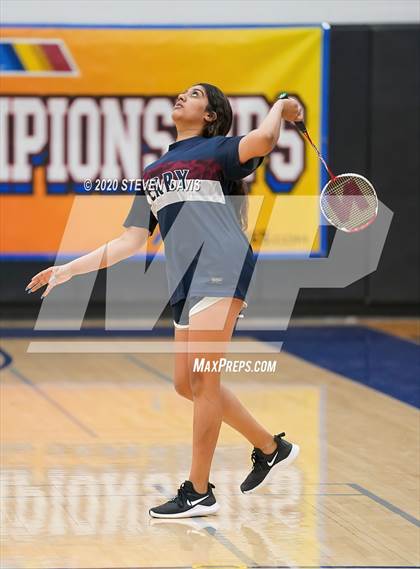 Thumbnail 1 in AIA D1/D2 Badminton Team Finals photogallery.