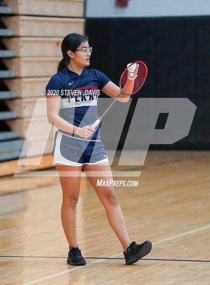 Thumbnail 3 in AIA D1/D2 Badminton Team Finals photogallery.