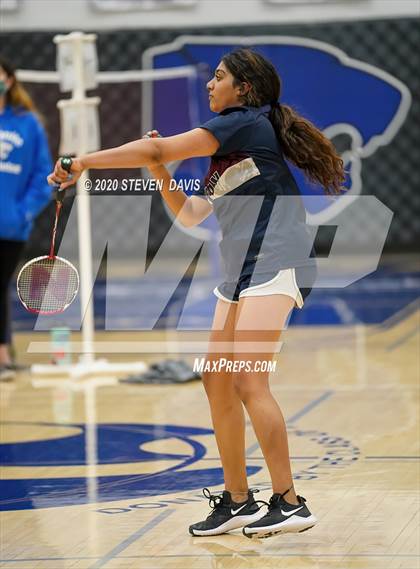 Thumbnail 3 in AIA D1/D2 Badminton Team Finals photogallery.
