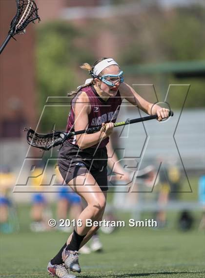 Thumbnail 3 in Sacred Heart vs Mount St. Mary Academy (Monsignor Martin Semifinal) photogallery.