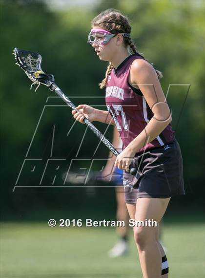 Thumbnail 2 in Sacred Heart vs Mount St. Mary Academy (Monsignor Martin Semifinal) photogallery.