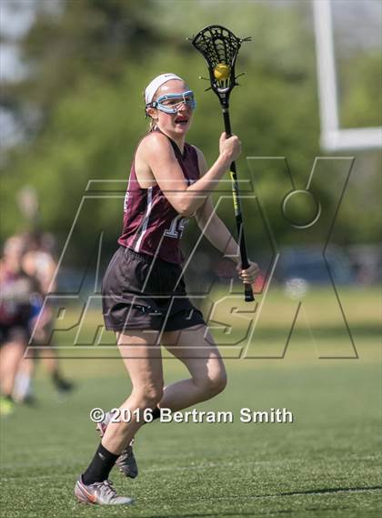 Thumbnail 2 in Sacred Heart vs Mount St. Mary Academy (Monsignor Martin Semifinal) photogallery.