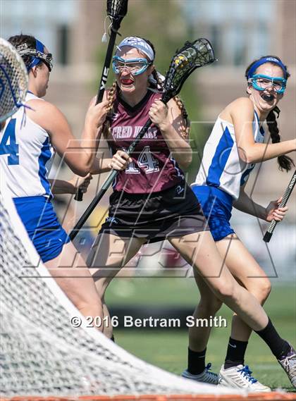 Thumbnail 2 in Sacred Heart vs Mount St. Mary Academy (Monsignor Martin Semifinal) photogallery.