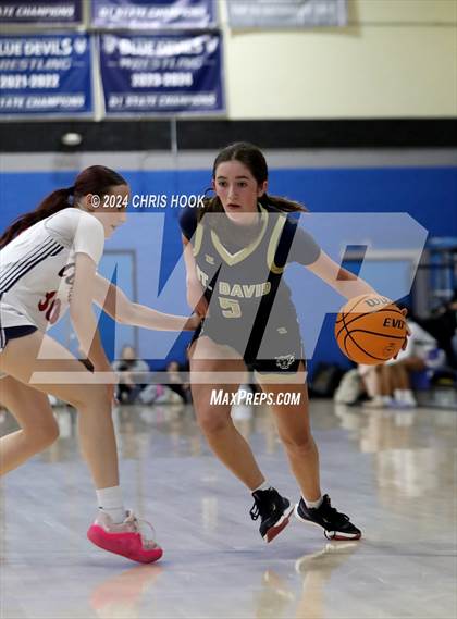 Thumbnail 2 in St. David vs Sahuaro (Inferno Invitational) photogallery.
