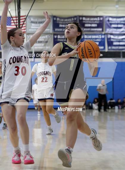Thumbnail 1 in St. David vs Sahuaro (Inferno Invitational) photogallery.
