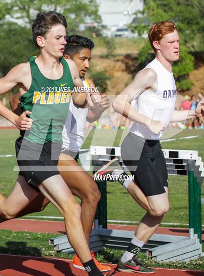 Thumbnail 1 in FVL Championships (100, 400, 800 Meter) photogallery.
