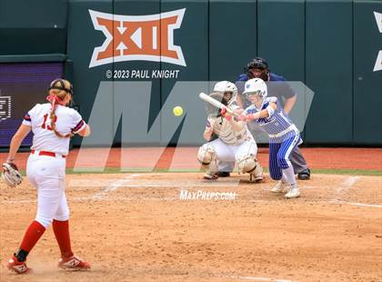 Thumbnail 3 in Coahoma vs. Rains (UIL 3A Softball Semifinal) photogallery.