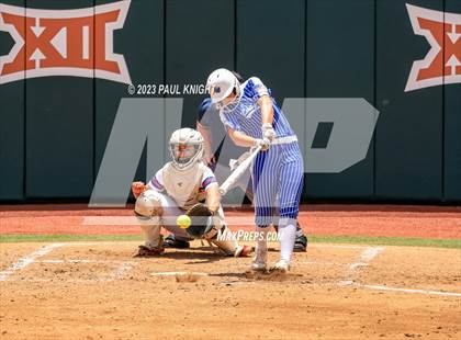 Thumbnail 3 in Coahoma vs. Rains (UIL 3A Softball Semifinal) photogallery.