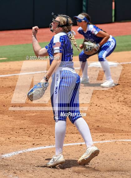 Thumbnail 2 in Coahoma vs. Rains (UIL 3A Softball Semifinal) photogallery.
