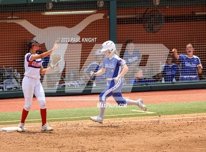 Thumbnail 2 in Coahoma vs. Rains (UIL 3A Softball Semifinal) photogallery.