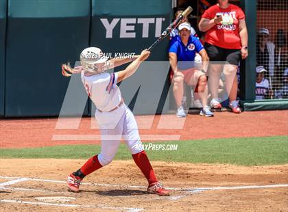 Thumbnail 3 in Coahoma vs. Rains (UIL 3A Softball Semifinal) photogallery.