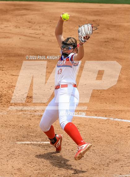 Thumbnail 3 in Coahoma vs. Rains (UIL 3A Softball Semifinal) photogallery.
