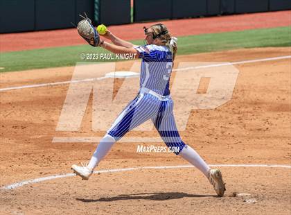 Thumbnail 2 in Coahoma vs. Rains (UIL 3A Softball Semifinal) photogallery.