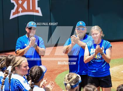 Thumbnail 1 in Coahoma vs. Rains (UIL 3A Softball Semifinal) photogallery.