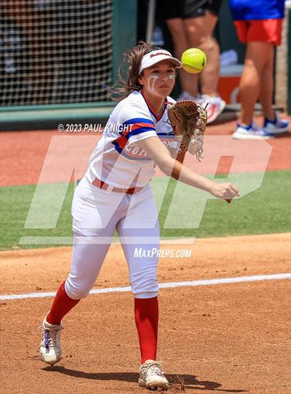 Thumbnail 3 in Coahoma vs. Rains (UIL 3A Softball Semifinal) photogallery.