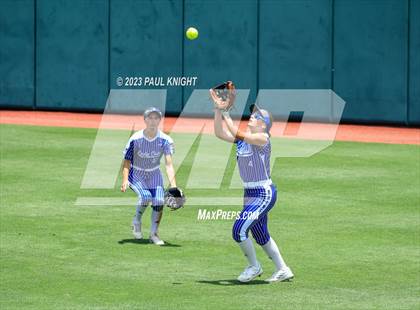 Thumbnail 1 in Coahoma vs. Rains (UIL 3A Softball Semifinal) photogallery.
