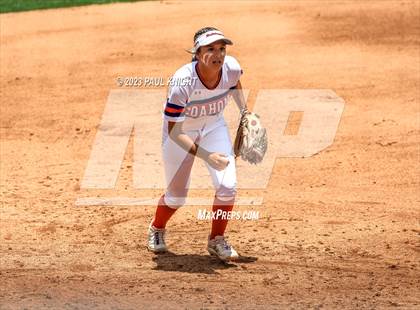 Thumbnail 3 in Coahoma vs. Rains (UIL 3A Softball Semifinal) photogallery.