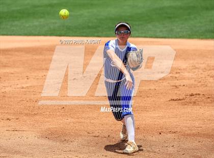 Thumbnail 3 in Coahoma vs. Rains (UIL 3A Softball Semifinal) photogallery.