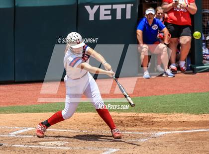 Thumbnail 3 in Coahoma vs. Rains (UIL 3A Softball Semifinal) photogallery.