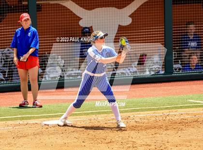 Thumbnail 3 in Coahoma vs. Rains (UIL 3A Softball Semifinal) photogallery.