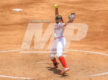 Thumbnail 3 in Coahoma vs. Rains (UIL 3A Softball Semifinal) photogallery.