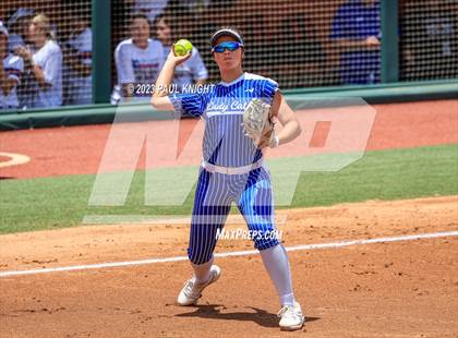 Thumbnail 1 in Coahoma vs. Rains (UIL 3A Softball Semifinal) photogallery.