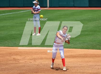 Thumbnail 3 in Coahoma vs. Rains (UIL 3A Softball Semifinal) photogallery.