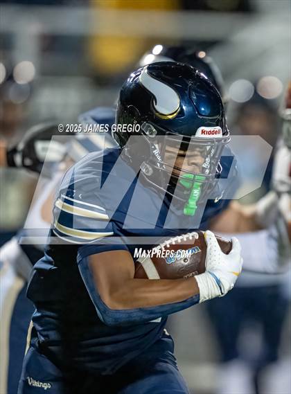 Thumbnail 2 in North Catholic @ Hopewell photogallery.