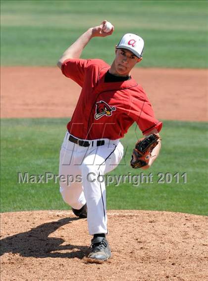 Thumbnail 2 in Mater Dei vs Alta (Easter Classic) photogallery.