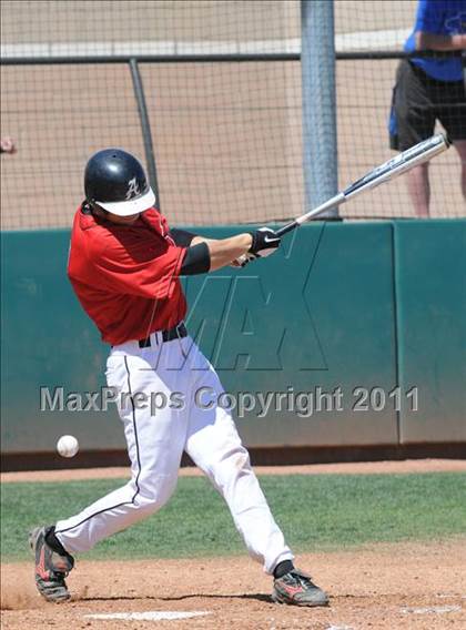 Thumbnail 1 in Mater Dei vs Alta (Easter Classic) photogallery.