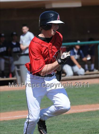 Thumbnail 3 in Mater Dei vs Alta (Easter Classic) photogallery.