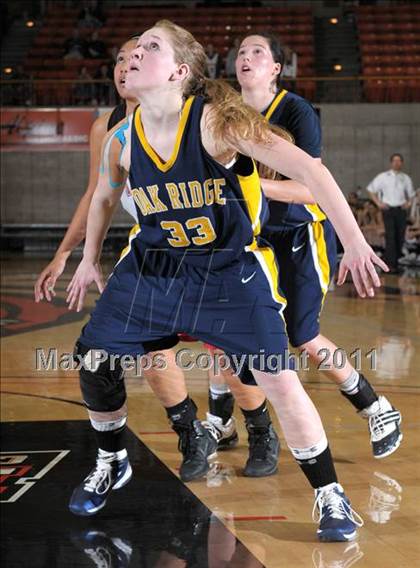 Thumbnail 3 in Lincoln vs. Oak Ridge (CIF SJS D1 Semifinals) photogallery.