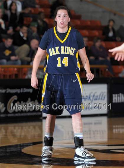 Thumbnail 2 in Lincoln vs. Oak Ridge (CIF SJS D1 Semifinals) photogallery.