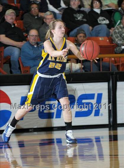 Thumbnail 1 in Lincoln vs. Oak Ridge (CIF SJS D1 Semifinals) photogallery.