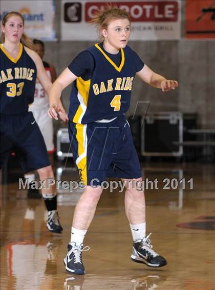 Thumbnail 1 in Lincoln vs. Oak Ridge (CIF SJS D1 Semifinals) photogallery.
